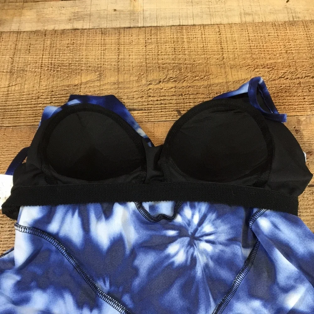 Aqua Green Swim Top Womens‎ Small Blue Tie Dye Ruffle Tiered Tankini